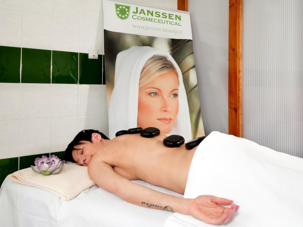 Wellness Hotel Ida Frantiskovy Lazne Bagian luar foto